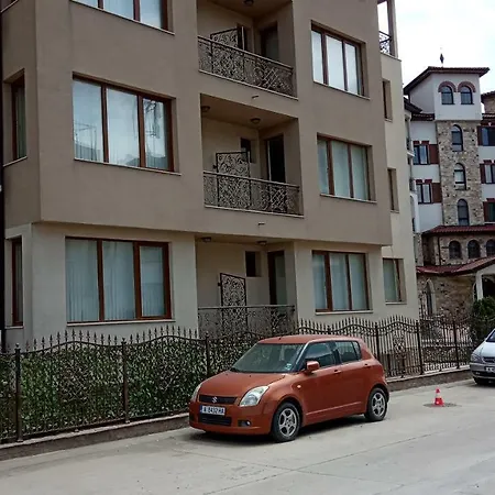 Apartament On Cypress Street *