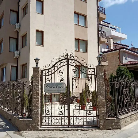 On Cypress Street Apartament *